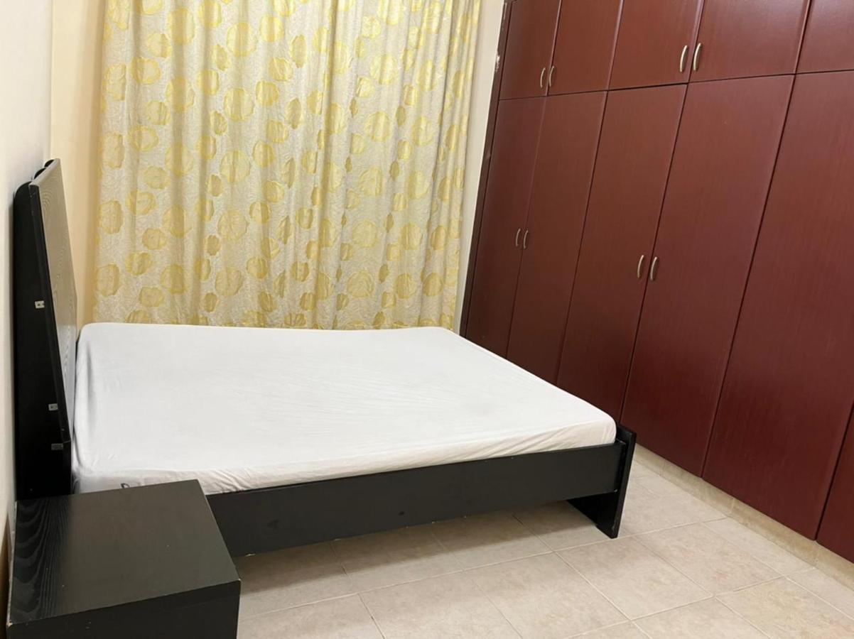 Master Attached Bathroom अपार्टमेंट